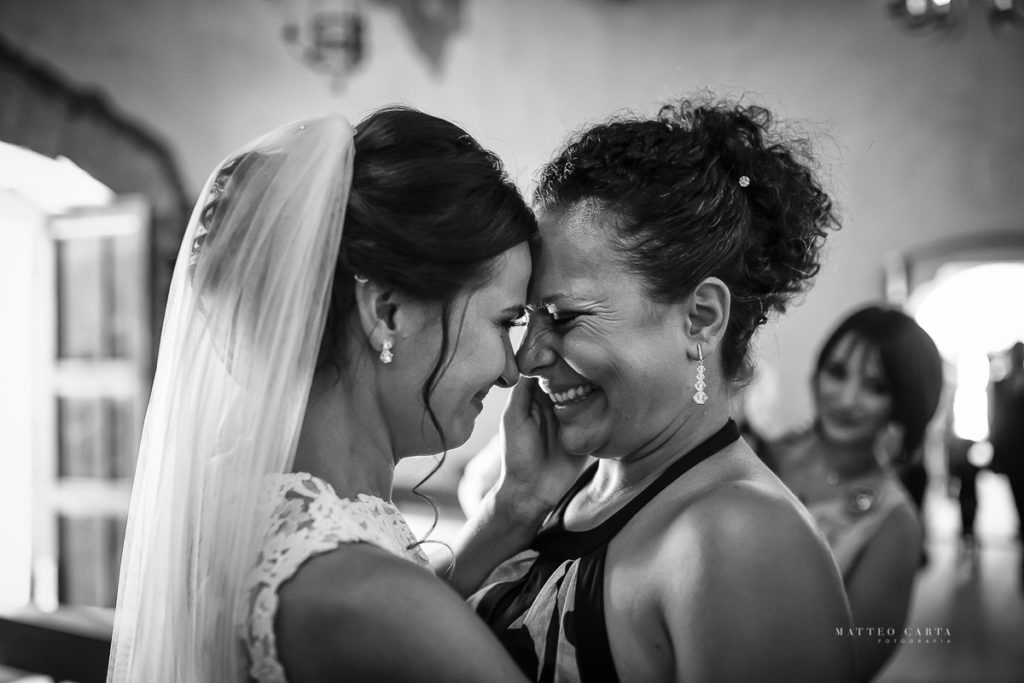 Candid wedding photographer in Sardinia